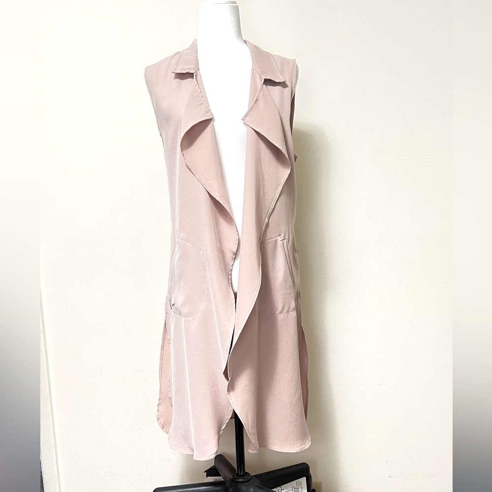 Stoosh Pale Pink 41” Length Sleeveless Back Belt Open Wrap Cloak Vest Jacket M/L - Picture 4 of 14